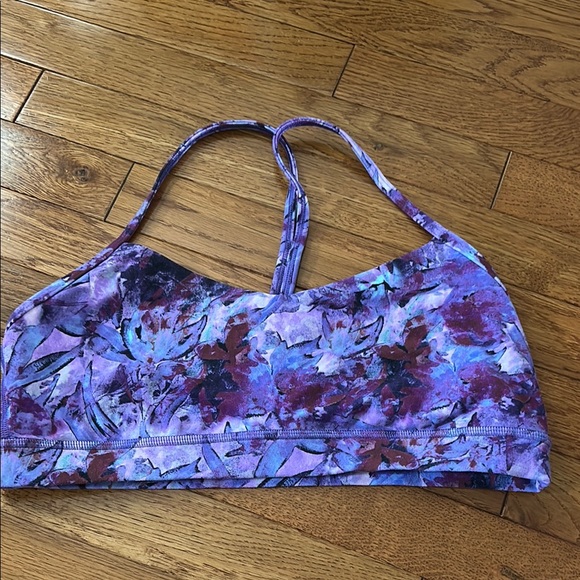 Lululemon Sports Bra - Picture 1 of 3